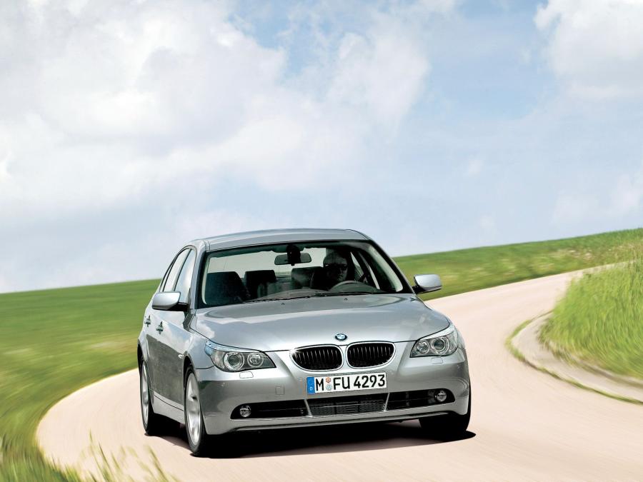  BMW 535d Sedan 2004 года  (фото 1 из 4)